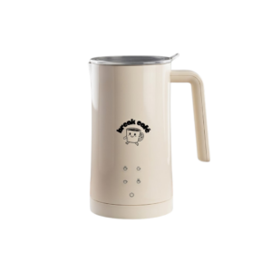 Creador de espuma eléctrico color crema con logo de Macchi y panel de control táctil sobre fondo blanco.